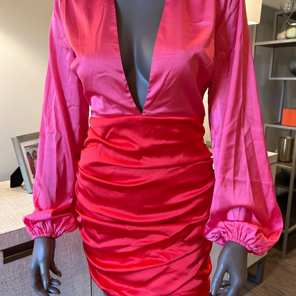 Superdown Cheyanne Deep V Dress Colorblock Dress - Picture 4 of 6